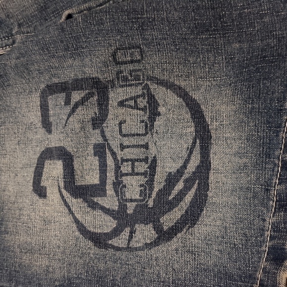 Chicago bulls 23 denim shorts size 6 made by emergency exit unisex - Picture 5 of 14